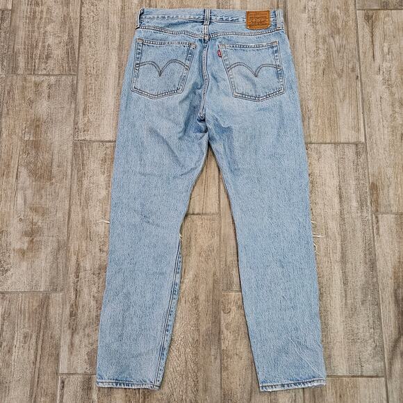 Levi's Wedgie Ankle Jeans Womens Size 28 Distressed Light Wash High Rise Grunge - Picture 6 of 11